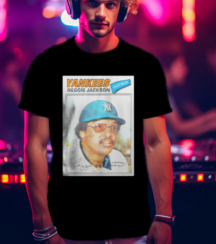 Yankees Reggie Jackson Outfield 1977 Topps Baseball Card T-Shirt