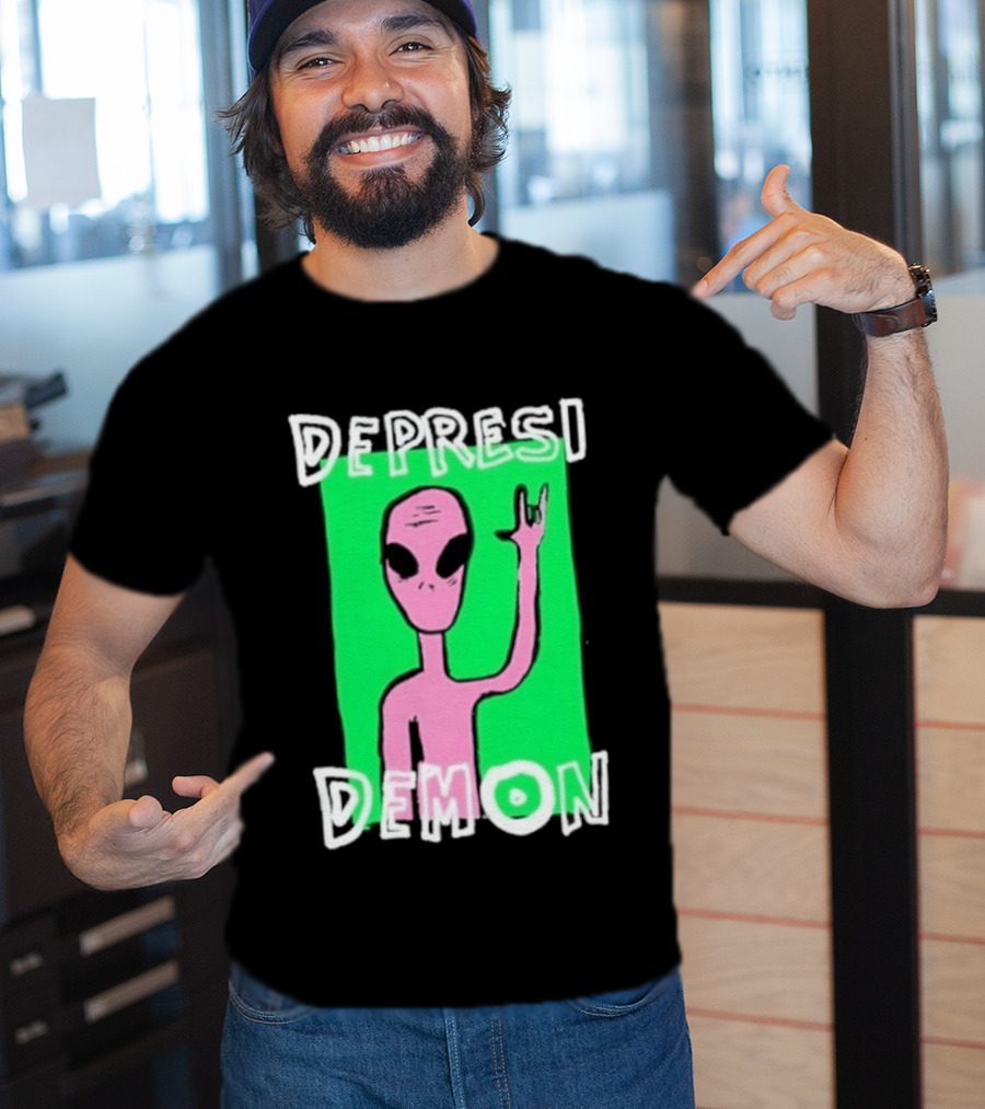Depresi Demon Pink Alien Rock On Meme T-Shirt
