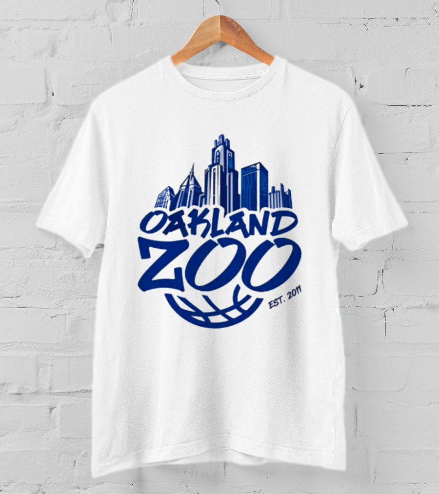 Pitt Panthers Oakland Zoo You Vs The Zoo Est 2001 T-Shirt
