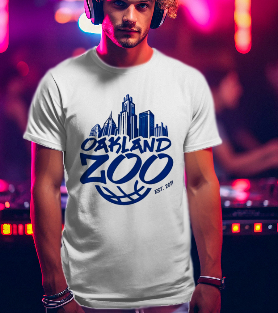 Pitt Panthers Oakland Zoo You Vs The Zoo Est 2001 T-Shirt