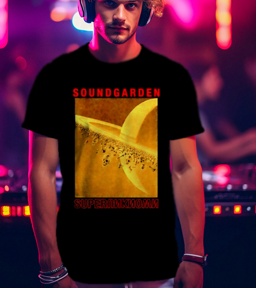 Soundgarden Superunknown Saturn Skulls Grunge Chris Cornell T-Shirt