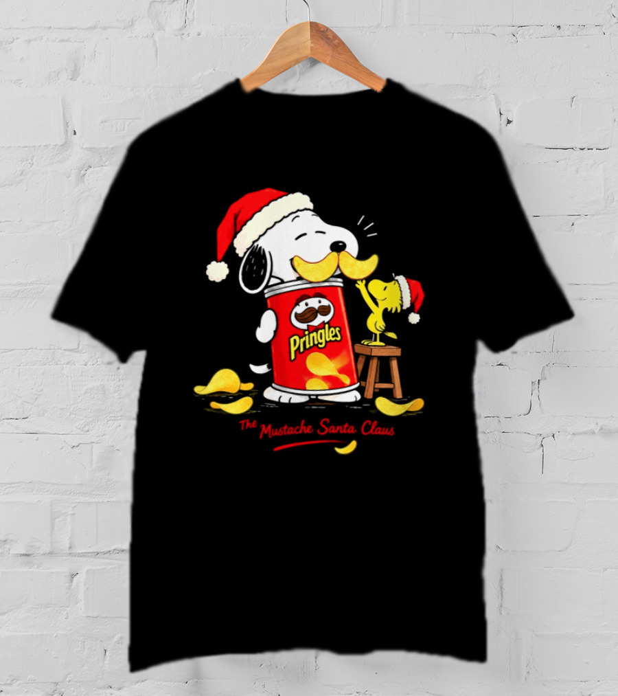 Pringles Snoopy Mustache Santa Christmas Chip Lovers Snack Fun T-Shirt
