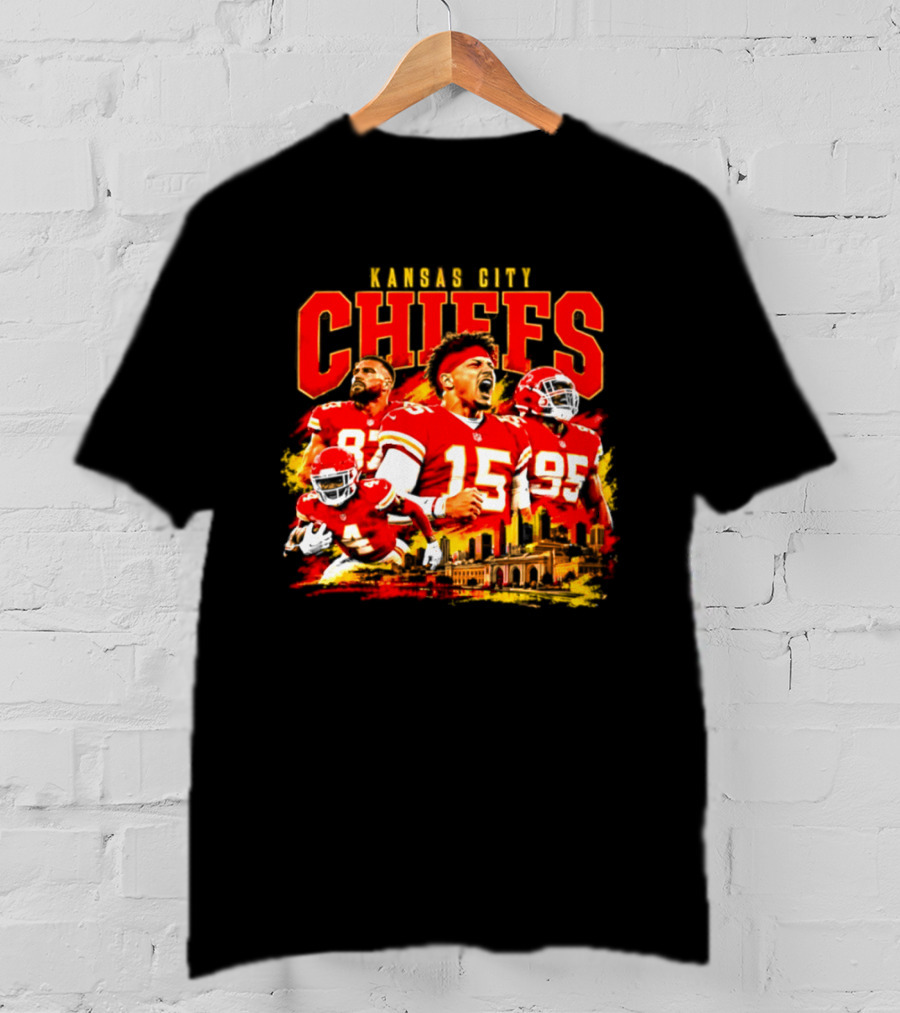Kansas City Chiefs Players And City Skyline 2026 T-Shirt