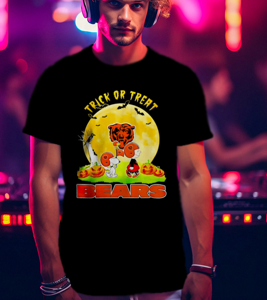 Chicago Bears Peanuts Halloween Trick Or Treat Pumpkins T-Shirt