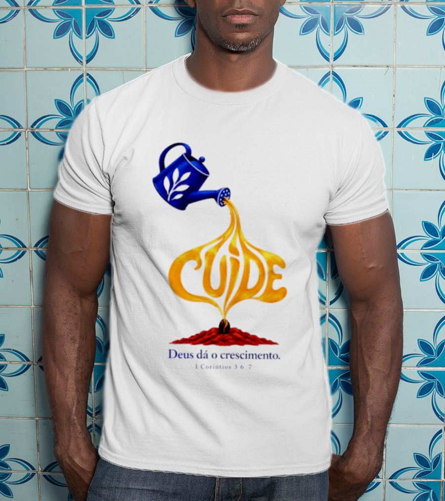 Cuide Deus Dá O Crescimento 1 Coríntios 3 6 7 Watering Can T-Shirt
