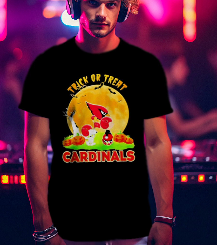 Arizona Cardinals Peanuts Trick Or Treat Halloween 2026 T-Shirt