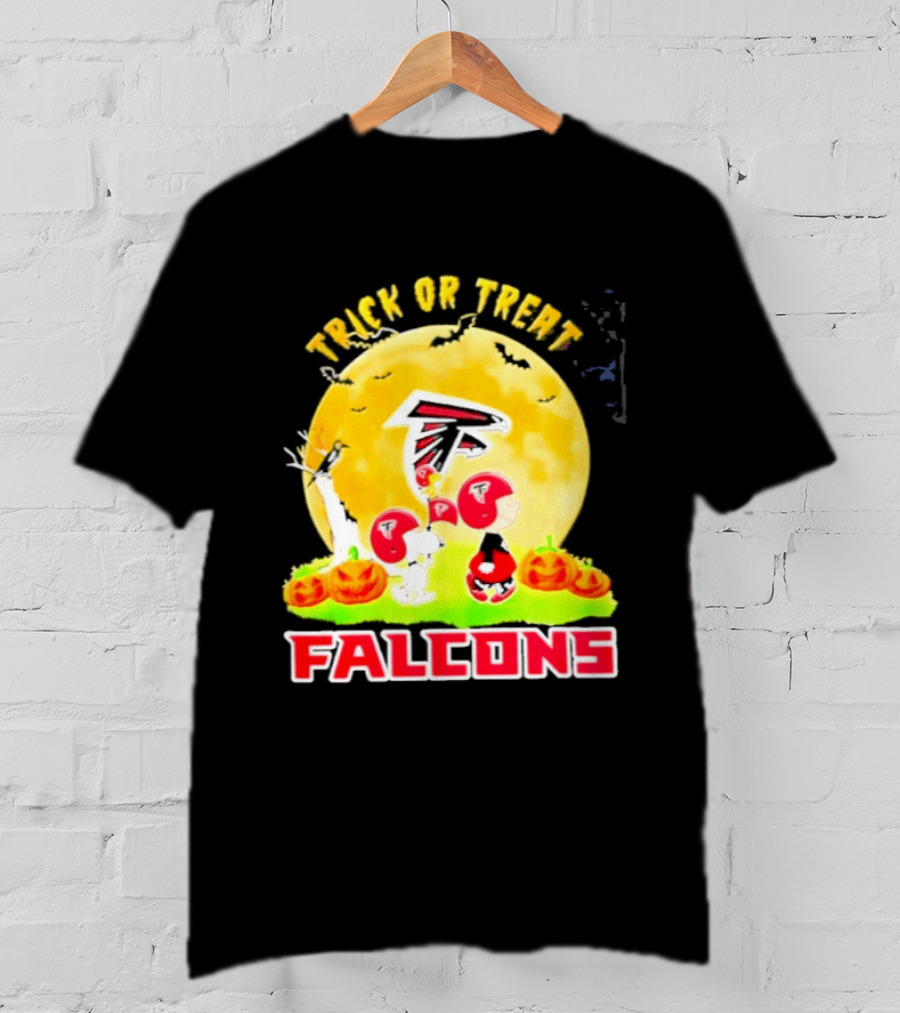 Atlanta Falcons Peanuts Trick Or Treat Halloween 2026 T-Shirt