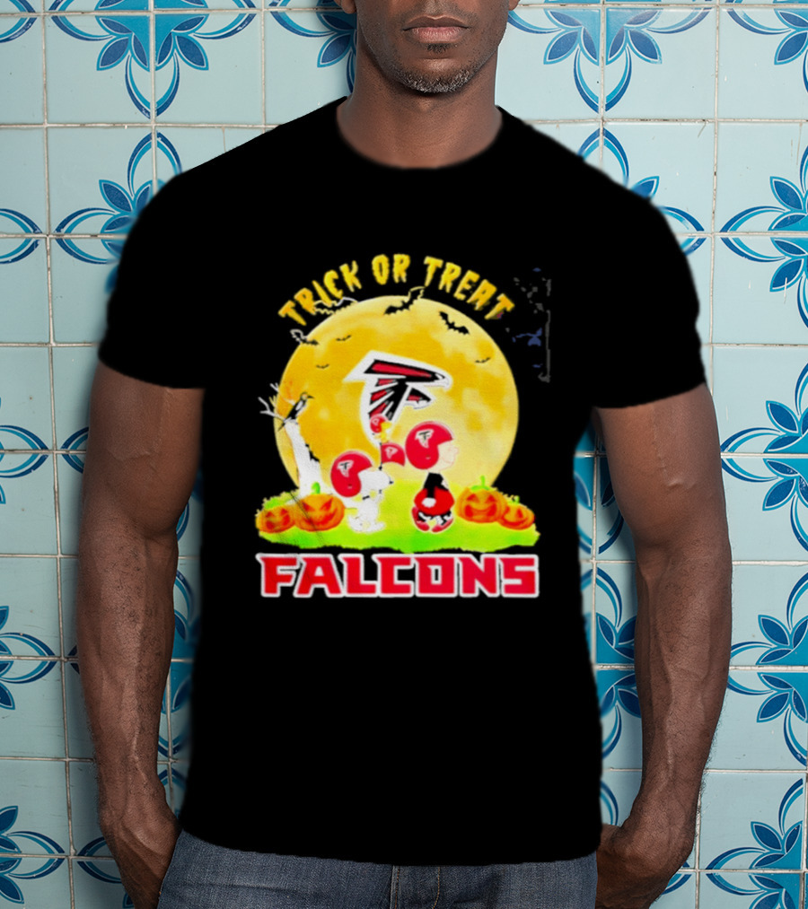 Atlanta Falcons Peanuts Trick Or Treat Halloween 2026 T-Shirt