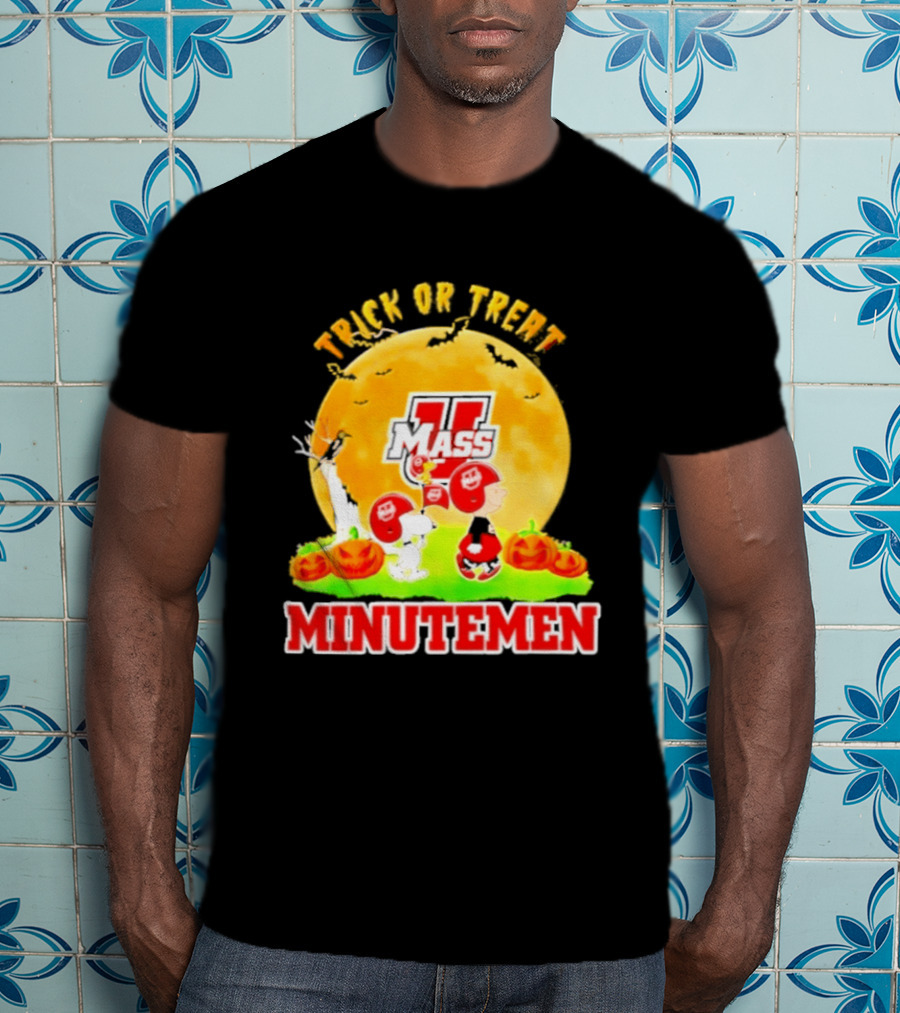 Massachusetts Minutemen Peanuts Trick Or Treat Halloween 2026 T-Shirt