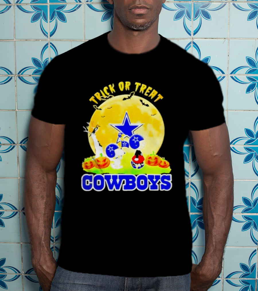 Dallas Cowboys Peanuts Trick Or Treat Halloween 2026 Abbey Road T-Shirt