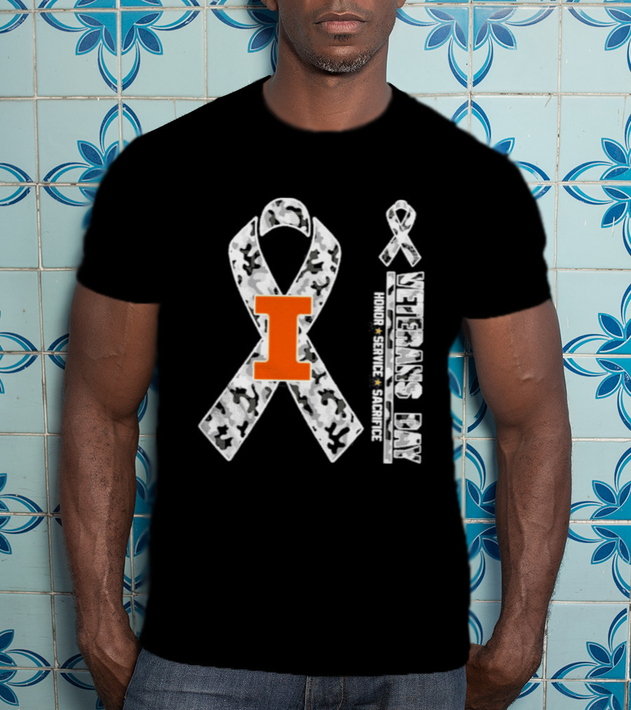 Illinois Fighting Illini Veterans Day 2026 Honor Service Sacrifice Camouflage Ribbon T-Shirt