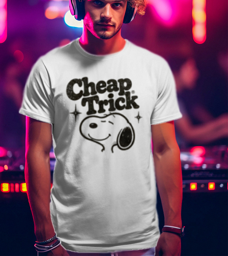 Cheap Trick Snoopy Checkered Christmas Rock Lovers T-Shirt