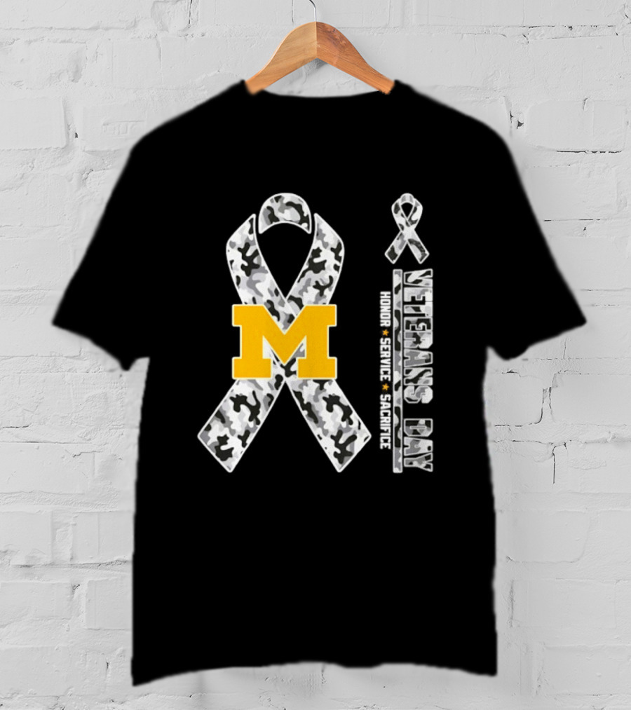 Michigan Wolverines M Logo Camouflage Ribbon Veterans Day 2026 Honor Service Sacrifice T-Shirt