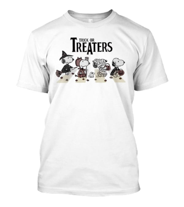 Trick Or Treaters Snoopy And Woodstock Halloween Costumes 2026 T-Shirt