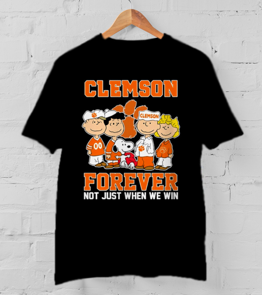 Peanuts Clemson Forever Loyalty With Snoopy And Friends T-Shirt