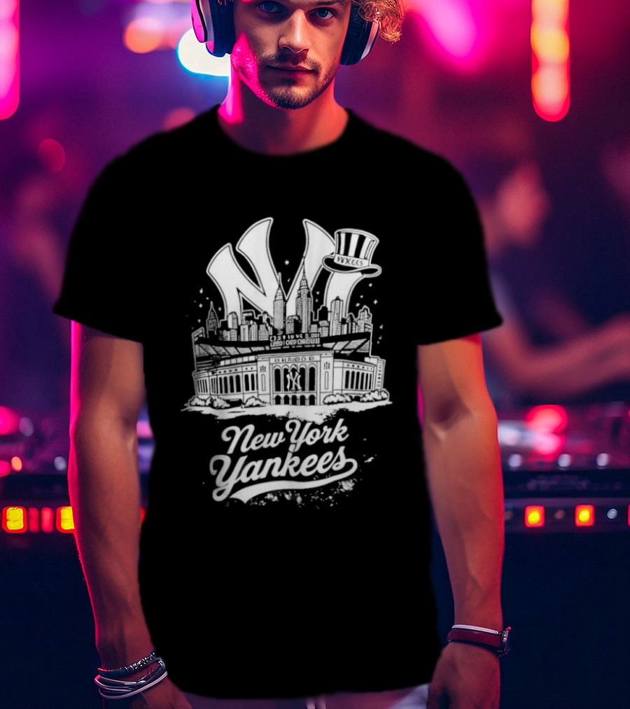 Yankee Stadium New York Yankees Vintage Style Top Hat Icon T-Shirt