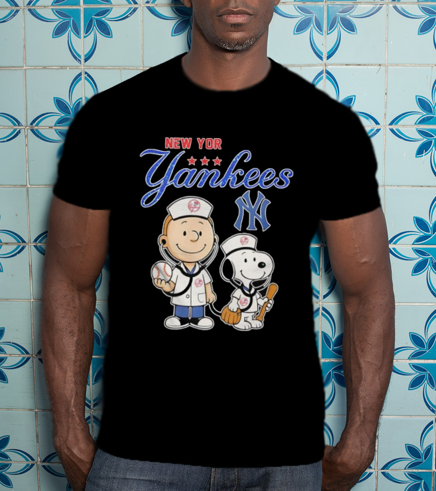 New York Yankees Charlie Brown Snoopy Nurse Peanuts T-Shirt