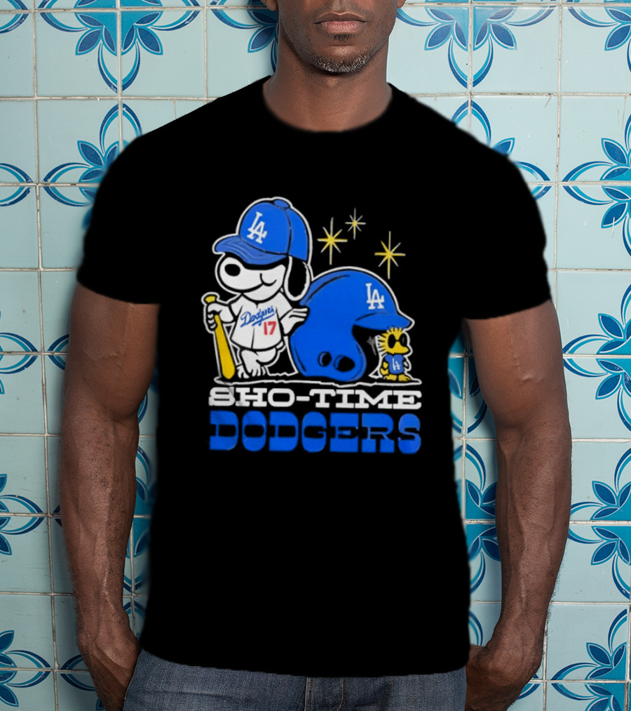 Los Angeles Dodgers Snoopy Show Time Baseball Fan Collectible T-Shirt