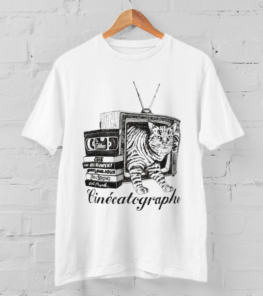 Cinécatographe Cat TV With Retro Television And Books T-Shirt