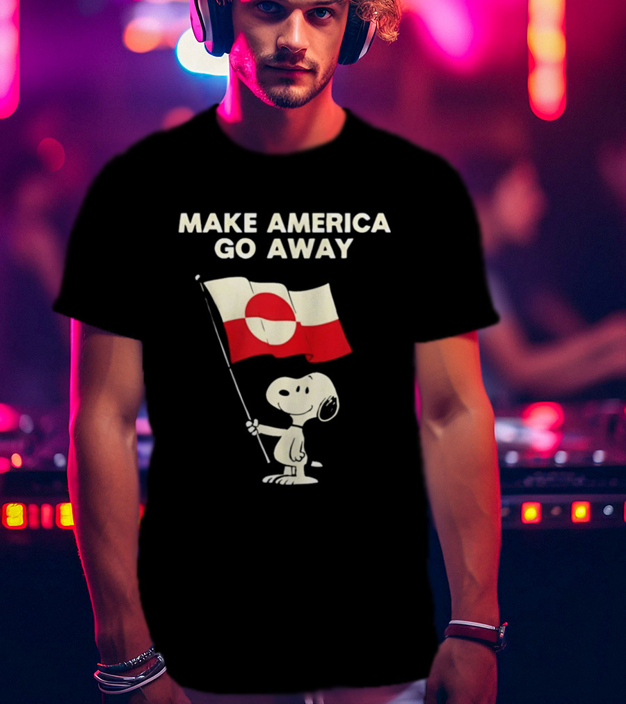 Snoopy Holding Greenland Flag Make America Go Away T-Shirt