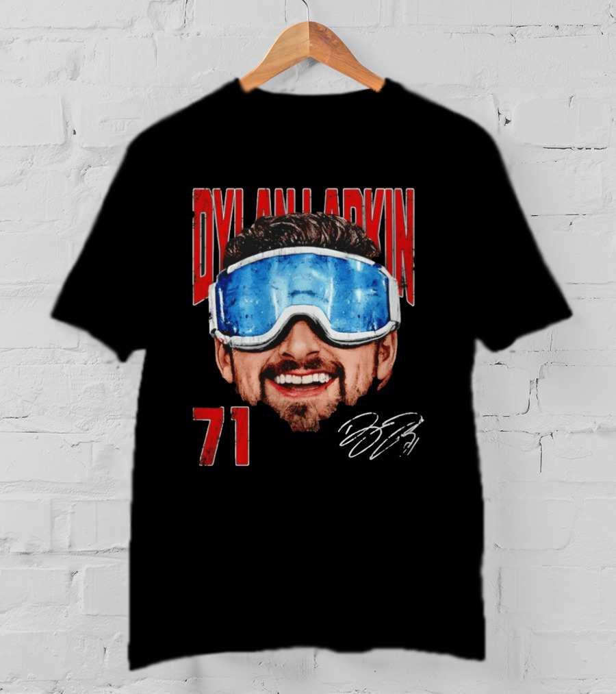 Dylan Larkin 71 Detroit Red Wings Goggles Big Head T-Shirt