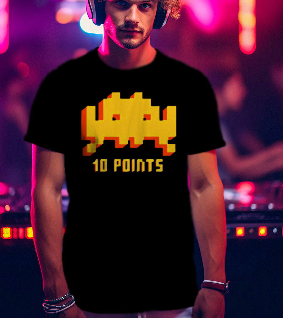Roy IT Crowd Space Invader 10 Points Game Reference T-Shirt