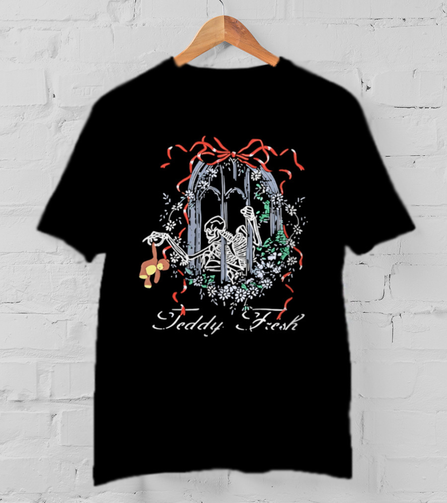 Teddy Fresh Skeleton Gothic Window Floral Ribbons T-Shirt