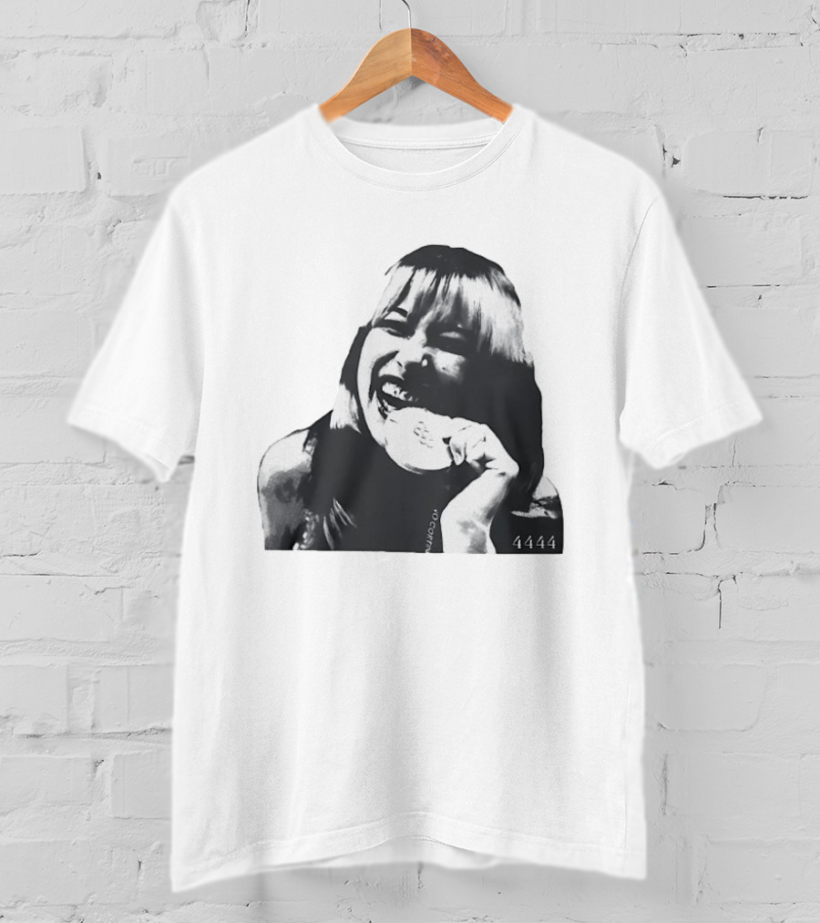 Alysa Liu Gold Medalist Joyful Celebration Halftone 4444 T-Shirt
