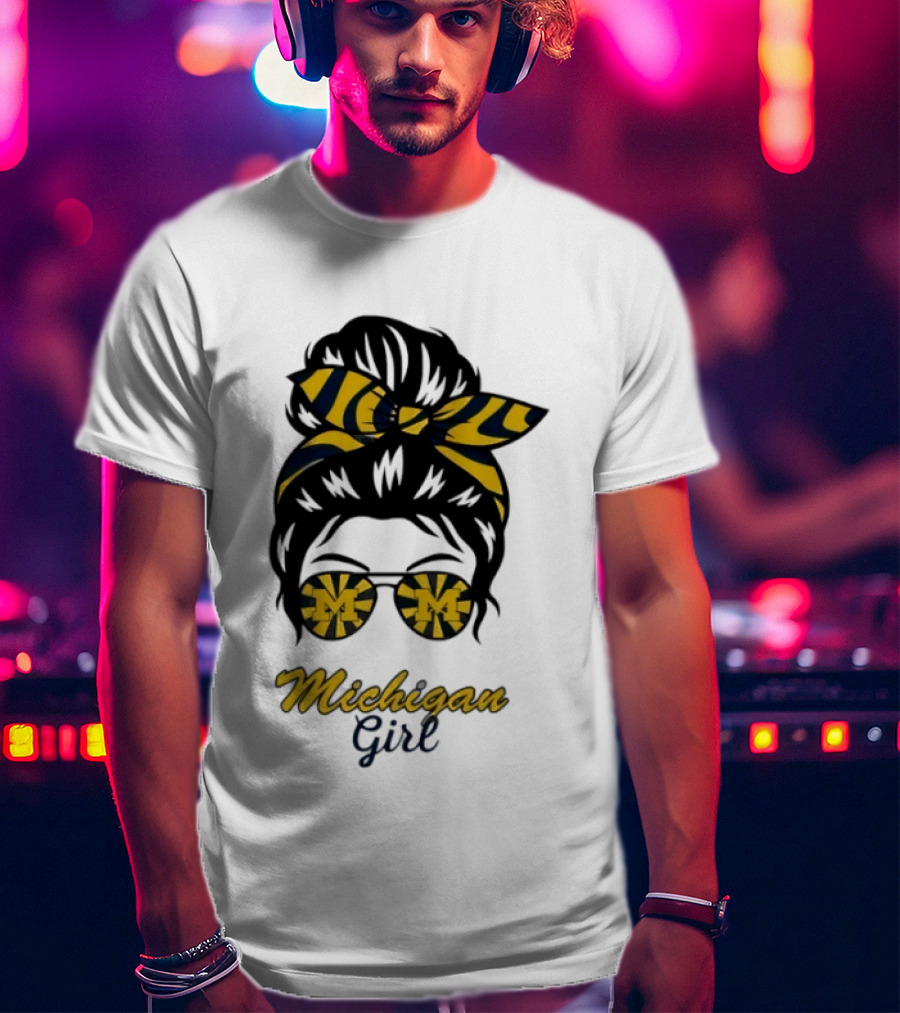 Michigan Girl Messy Bun Glasses Bow T-Shirt