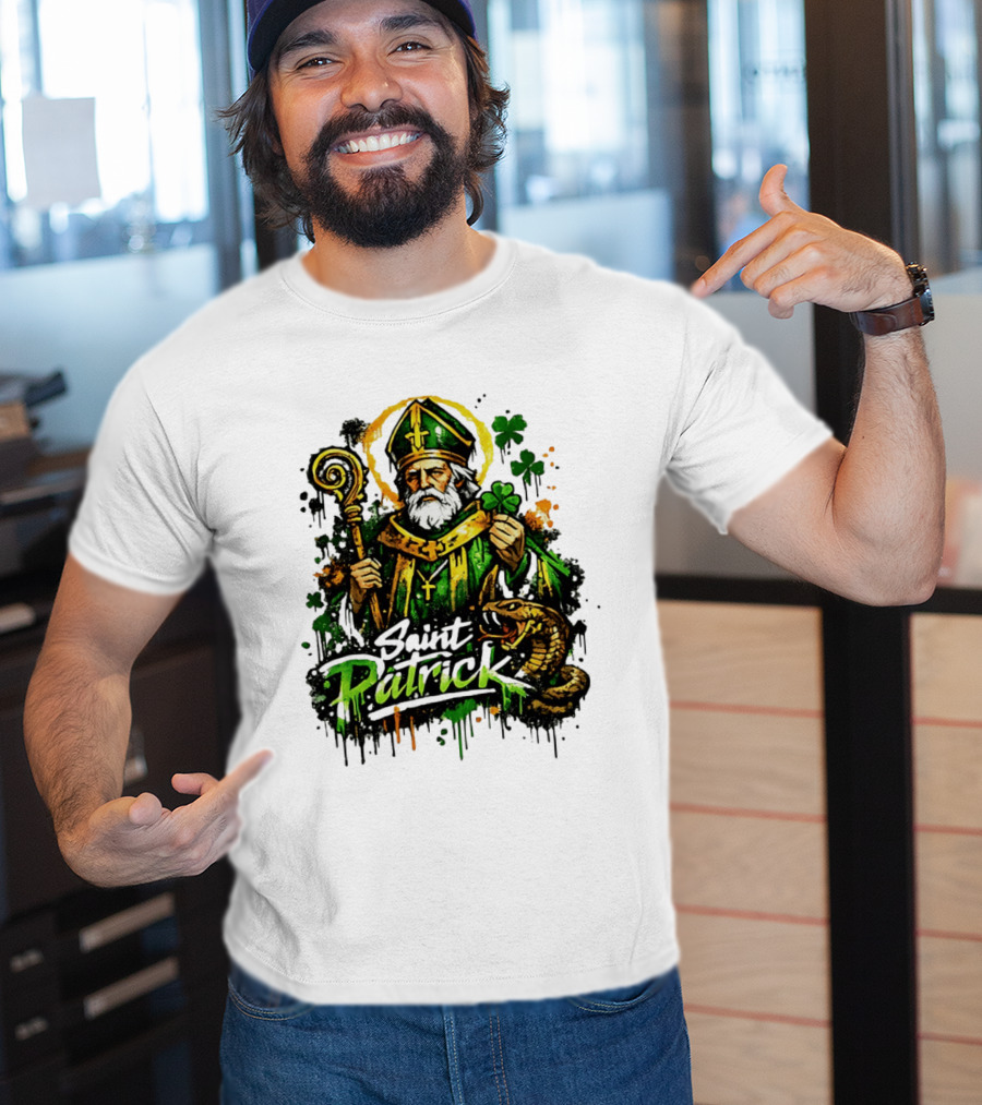 Saint Patrick Ireland St Patrick's Day With Shamrock And Snake T-Shirt