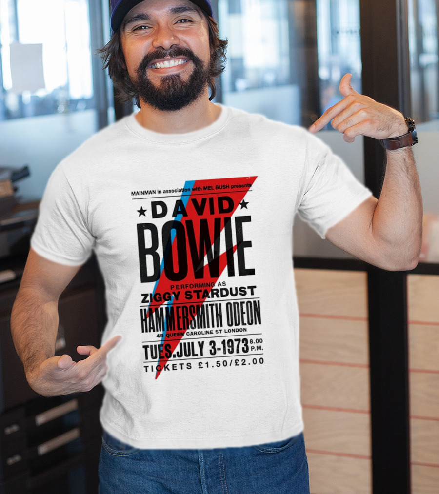 David Bowie Performing As Ziggy Stardust Hammersmith Odeon London July 3 1973 T-Shirt