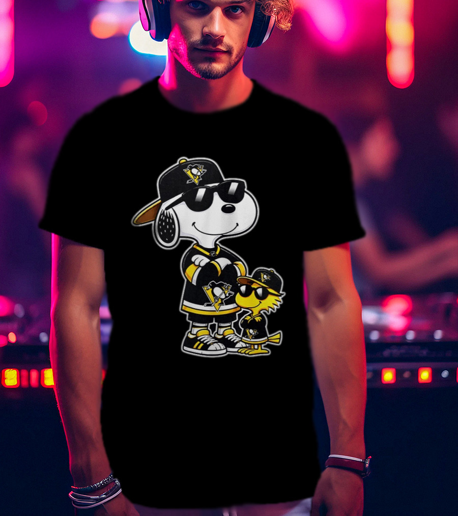 Snoopy Woodstock Pittsburgh Penguins NHL 2026 Sports Fan Collaboration T-Shirt
