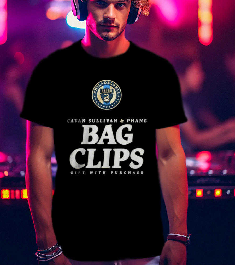 Philadelphia Cavan Sullivan Phang Bag Clips Gift With Purchase T-Shirt