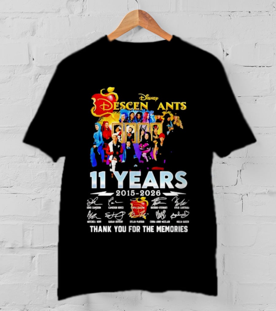Disney Descendants 11 Years 2015 2026 Thank You For The Memories Signatures T-Shirt