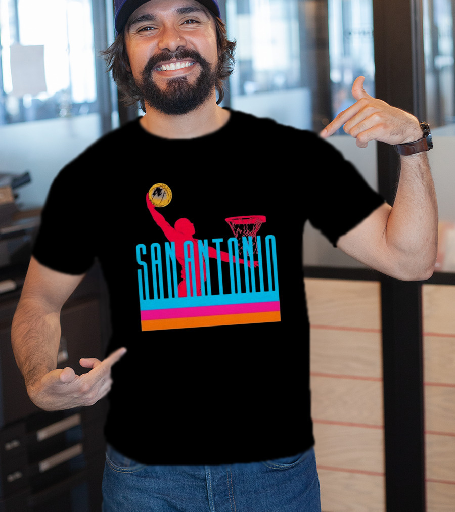 San Antonio Basketball Dunking Pink T-Shirt