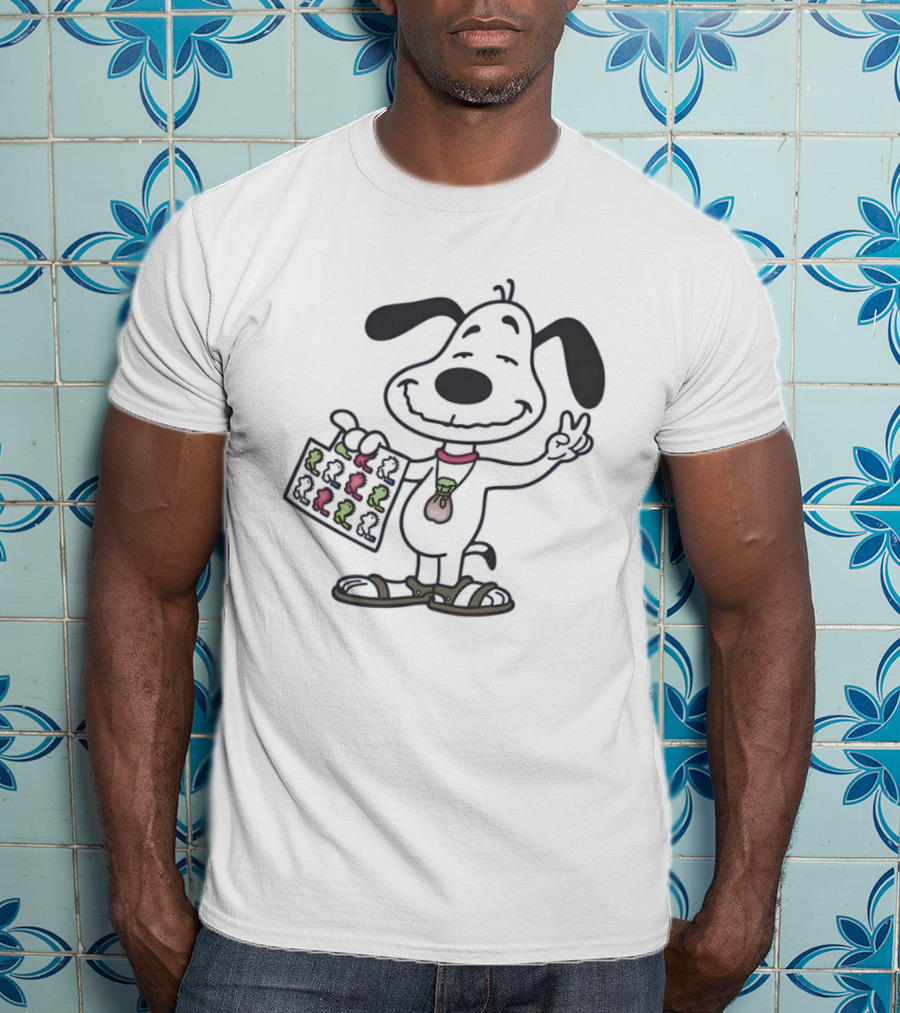 Groovy Snoopy Psychedelic Peace Sign Woodstock Bag T-Shirt