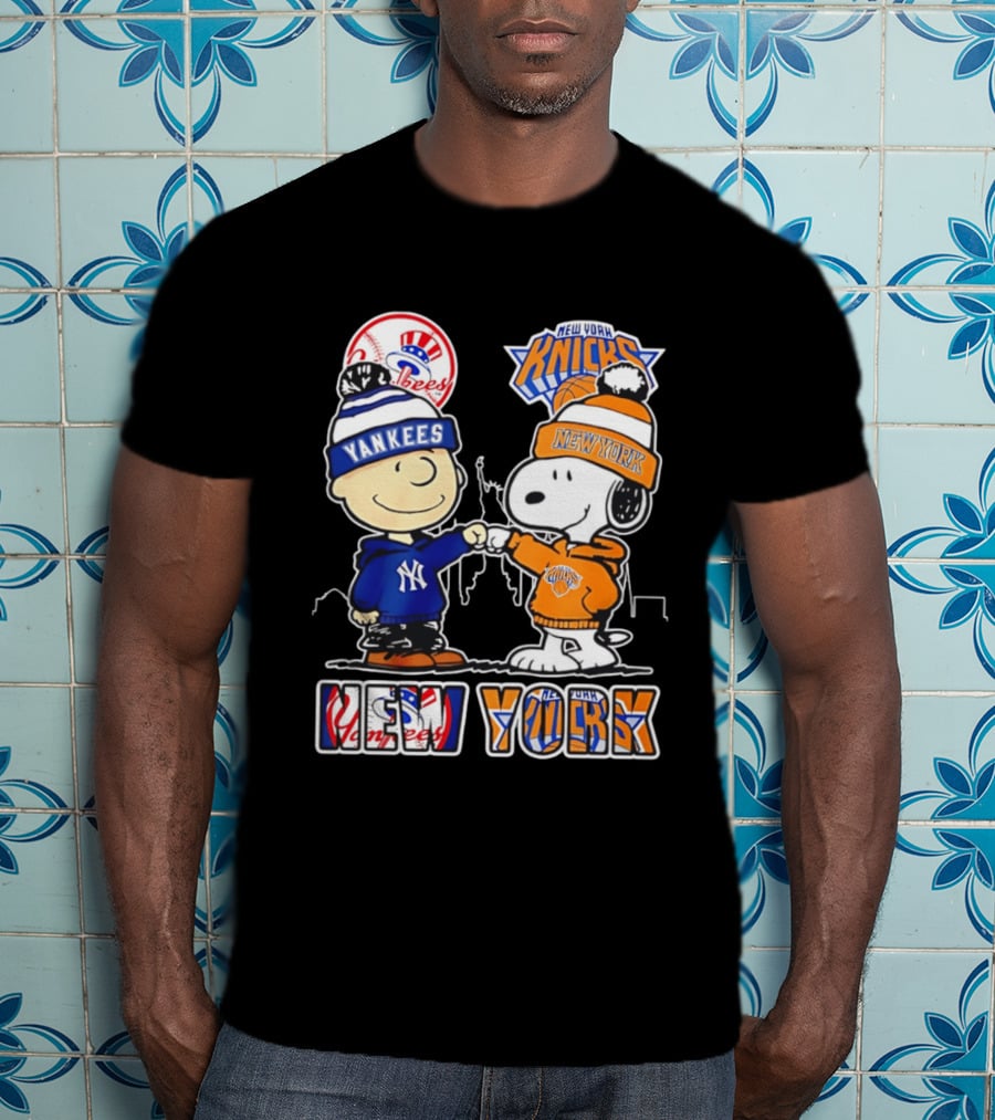 New York Yankees New York Knicks Charlie Brown Snoopy T-Shirt