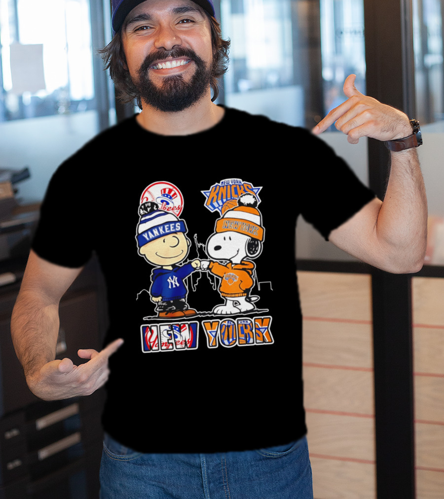 New York Yankees New York Knicks Charlie Brown Snoopy T-Shirt