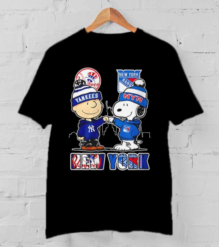 New York Yankees Vs Rangers Charlie Brown Snoopy Fan Gear T-Shirt