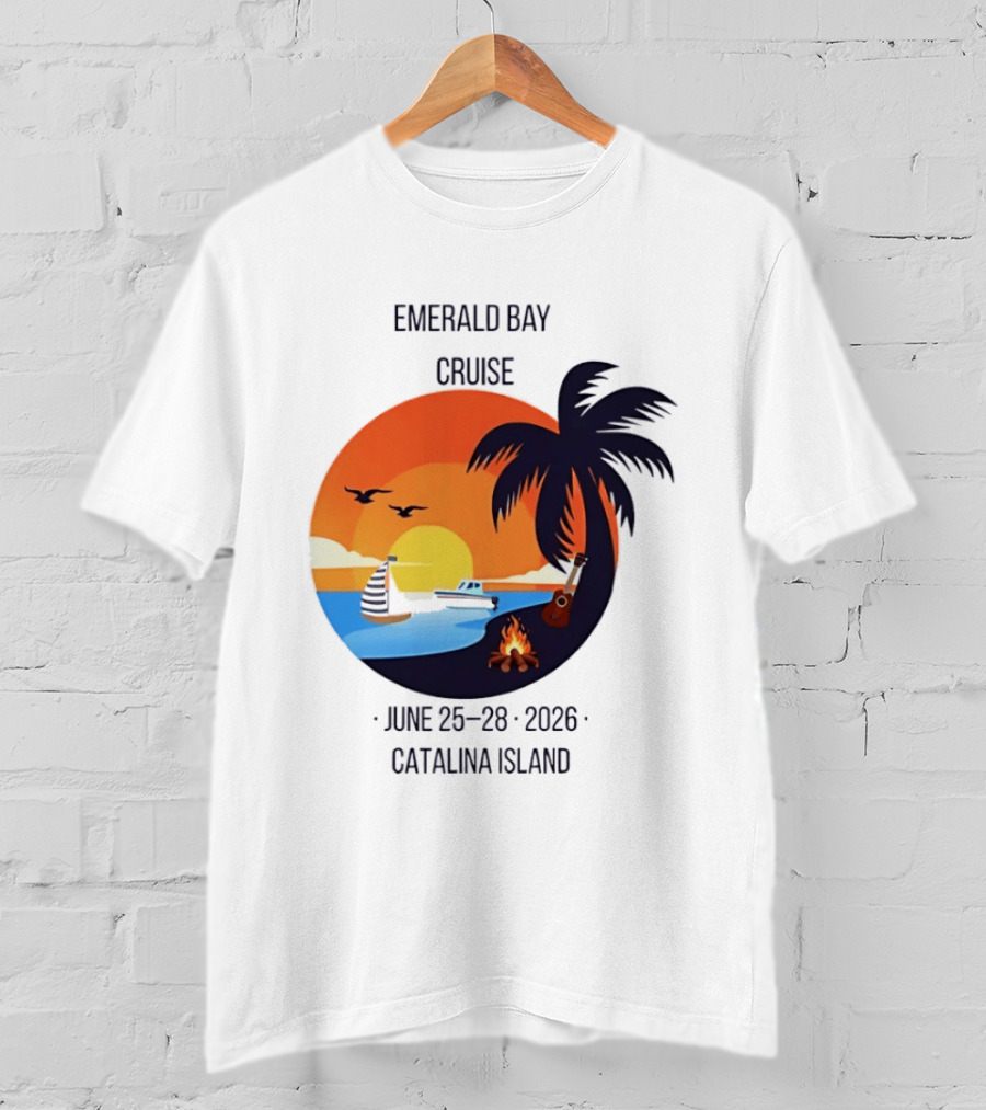 Emerald Bay Cruise June 25 28 2026 Catalina Island Sunset Palm Tree Boat Bonfire T-Shirt