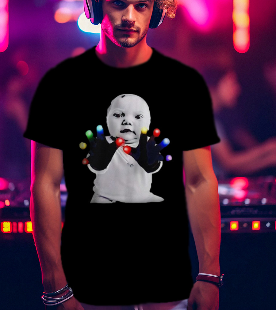 AI Baby Hands Light Gloving Meme Niche T-Shirt