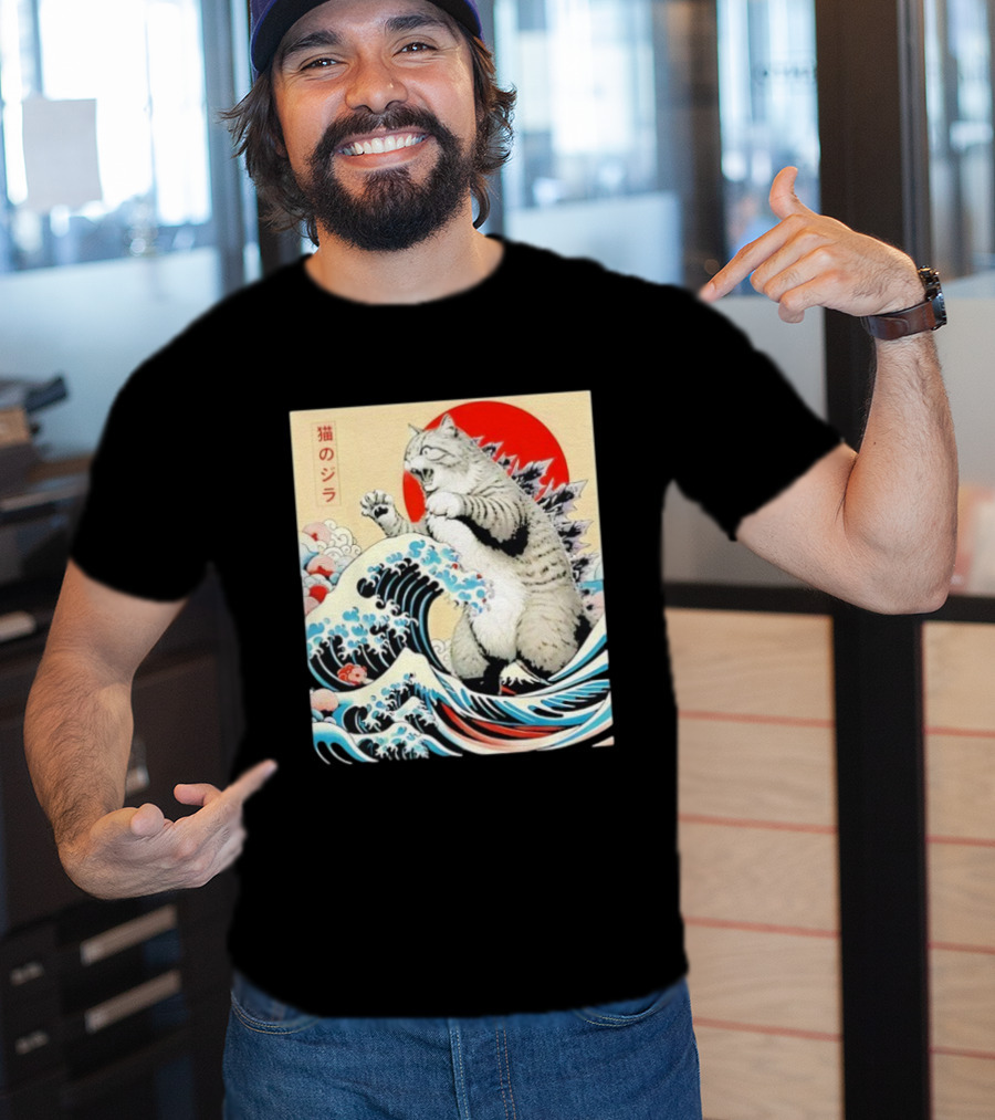 Catzilla Ukiyo-e Japanese 猫のジラ Kanagawa Waves Red Sun T-Shirt