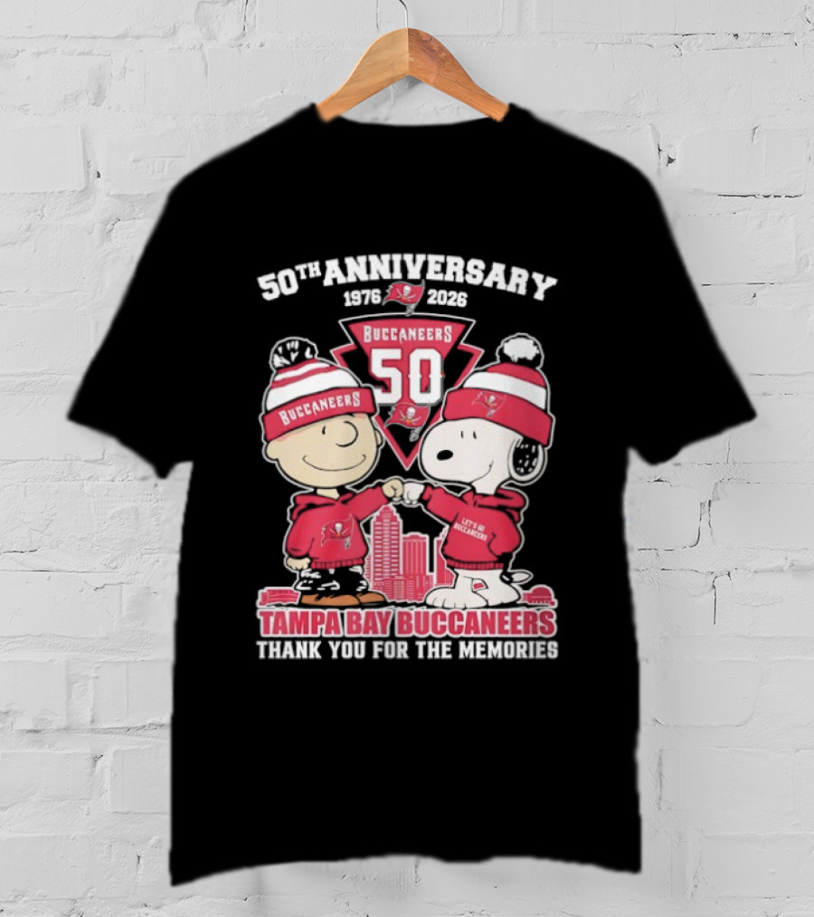 50th Anniversary Tampa Bay Buccaneers Snoopy Charlie Brown 1976 2026 Thank You For The Memories T-Shirt