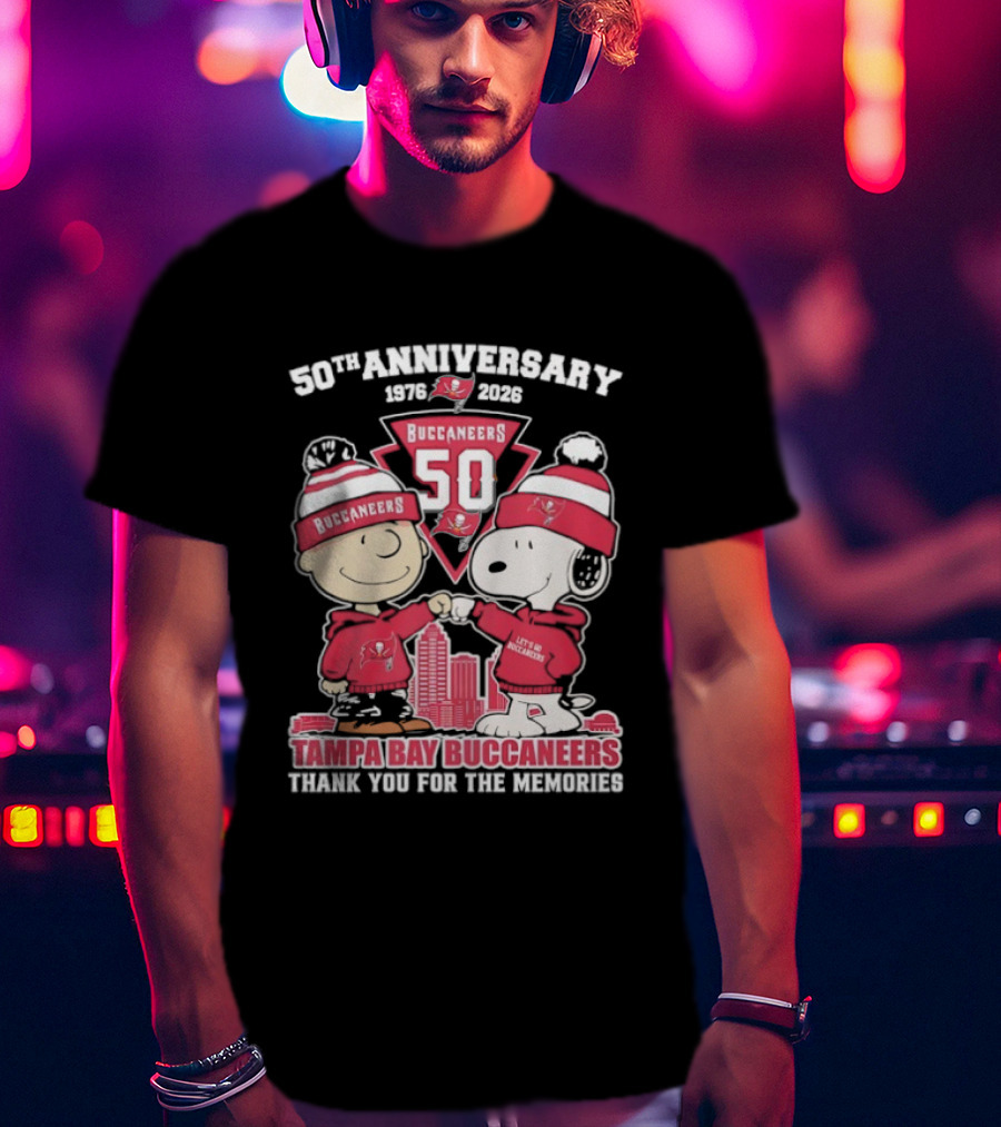 50th Anniversary Tampa Bay Buccaneers Snoopy Charlie Brown 1976 2026 Thank You For The Memories T-Shirt