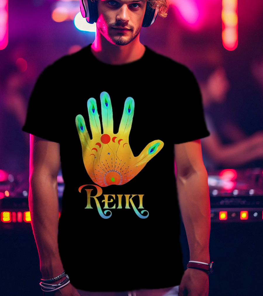 Reiki Practitioner Healer Therapist Master Colorful Hand T-Shirt