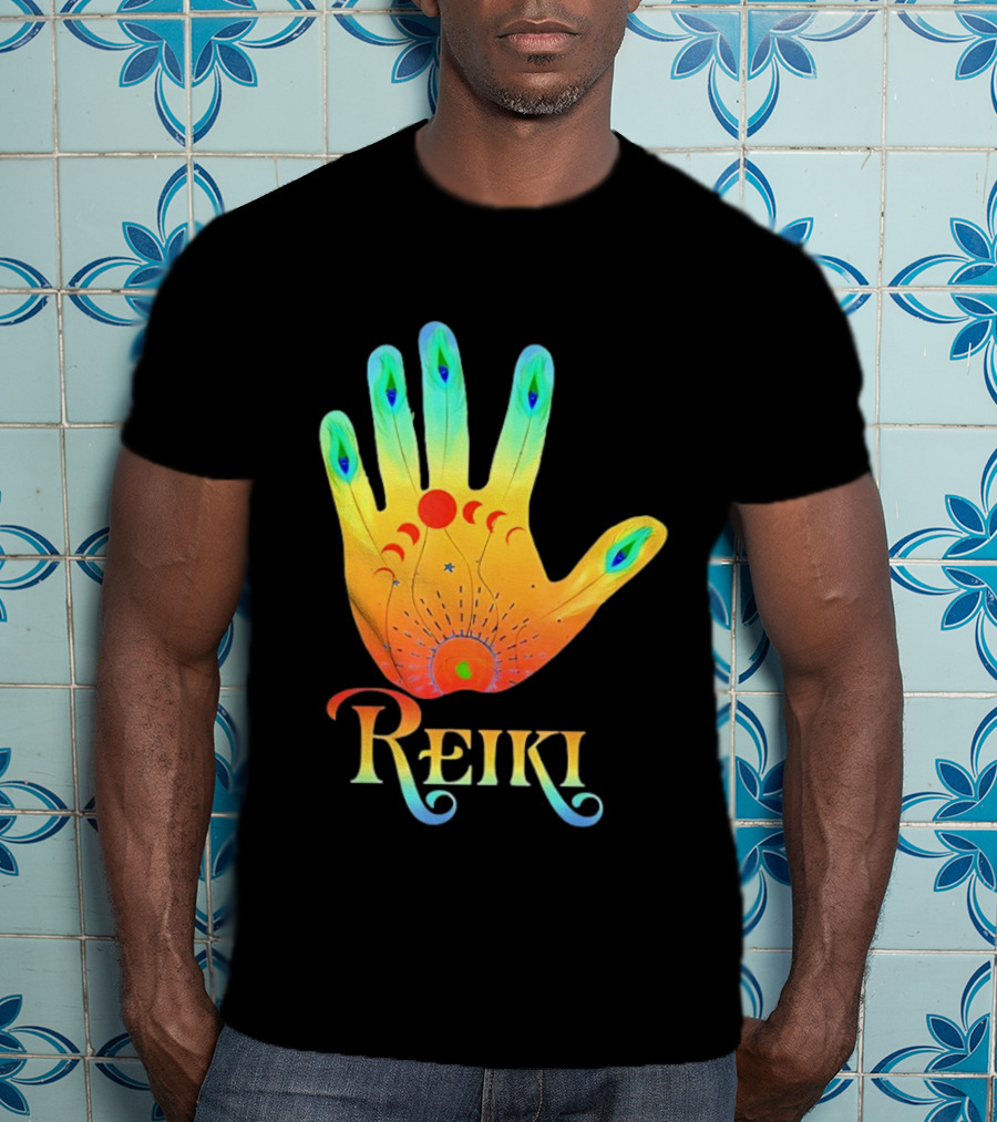 Reiki Practitioner Healer Therapist Master Colorful Hand T-Shirt