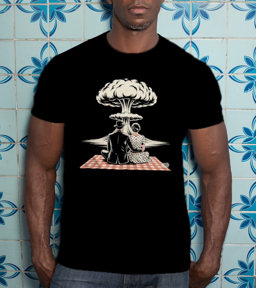 Atomic Picnic Romance End Of The World Mushroom Cloud Couple T-Shirt