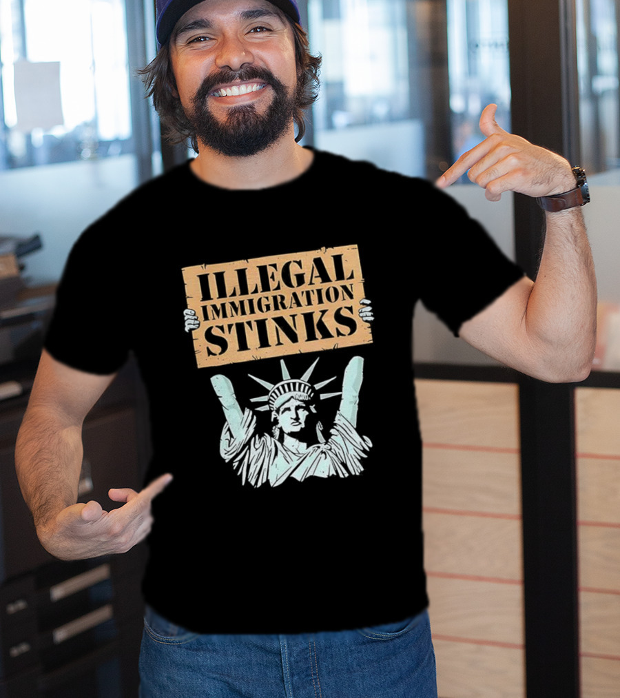 Illegal Immigration Stinks Liberty Protest T-Shirt