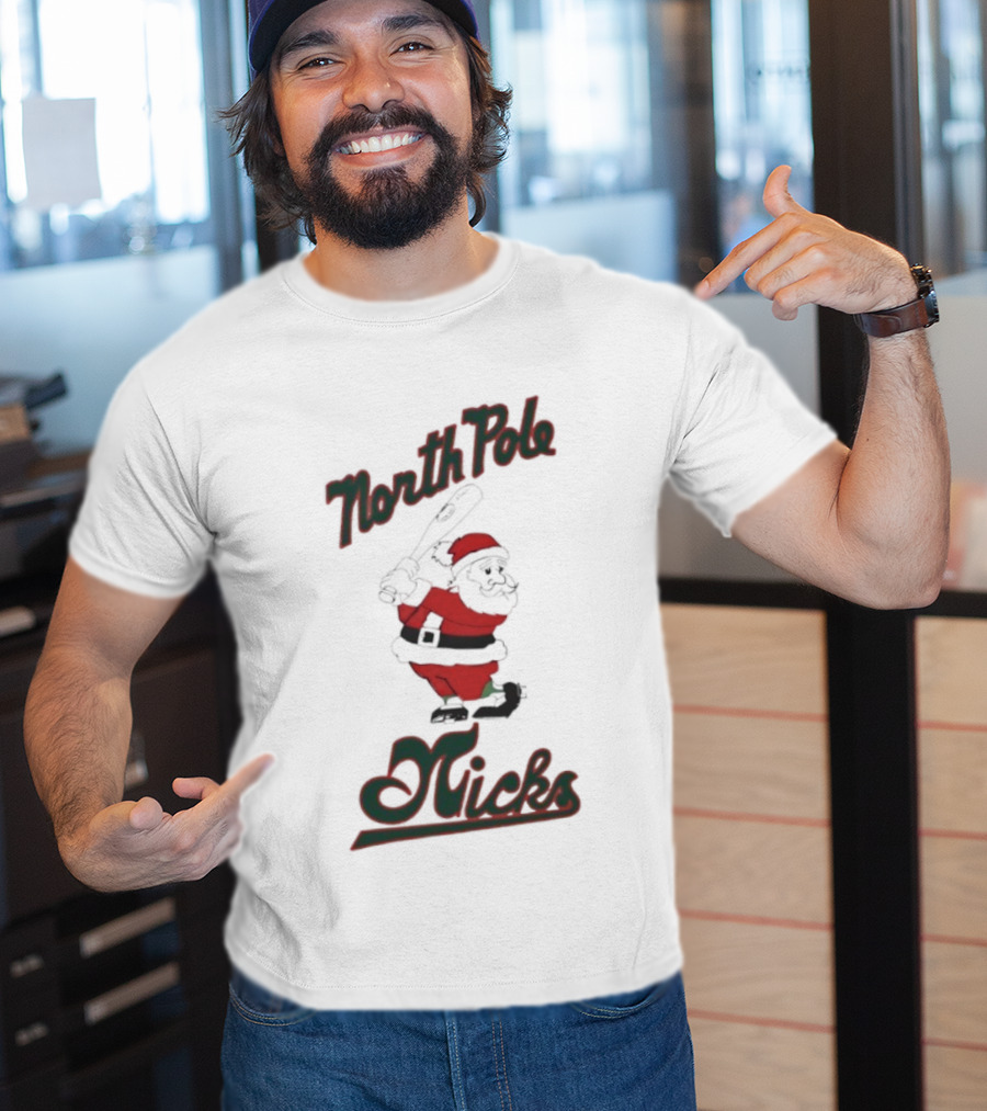 North Pole Nicks Santa Christmas Noir T-Shirt