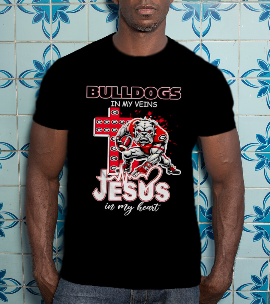 Bulldogs In My Veins Jesus In My Heart Cross Shape T-Shirt